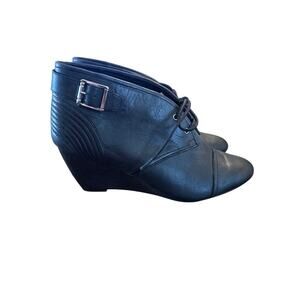 ⭐️ Women’s Rockport Genuine Leather Wedge Size 7.5